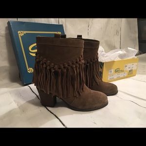 Sbicca 7.5 Real Leather Fringe Booties